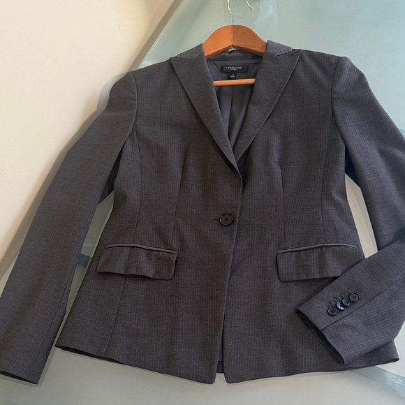 Ann Taylor Blazer Ann Taylor Virgin WOOL Pinstriped Blazer with Stretch Size 6 - Picture 3 of 10